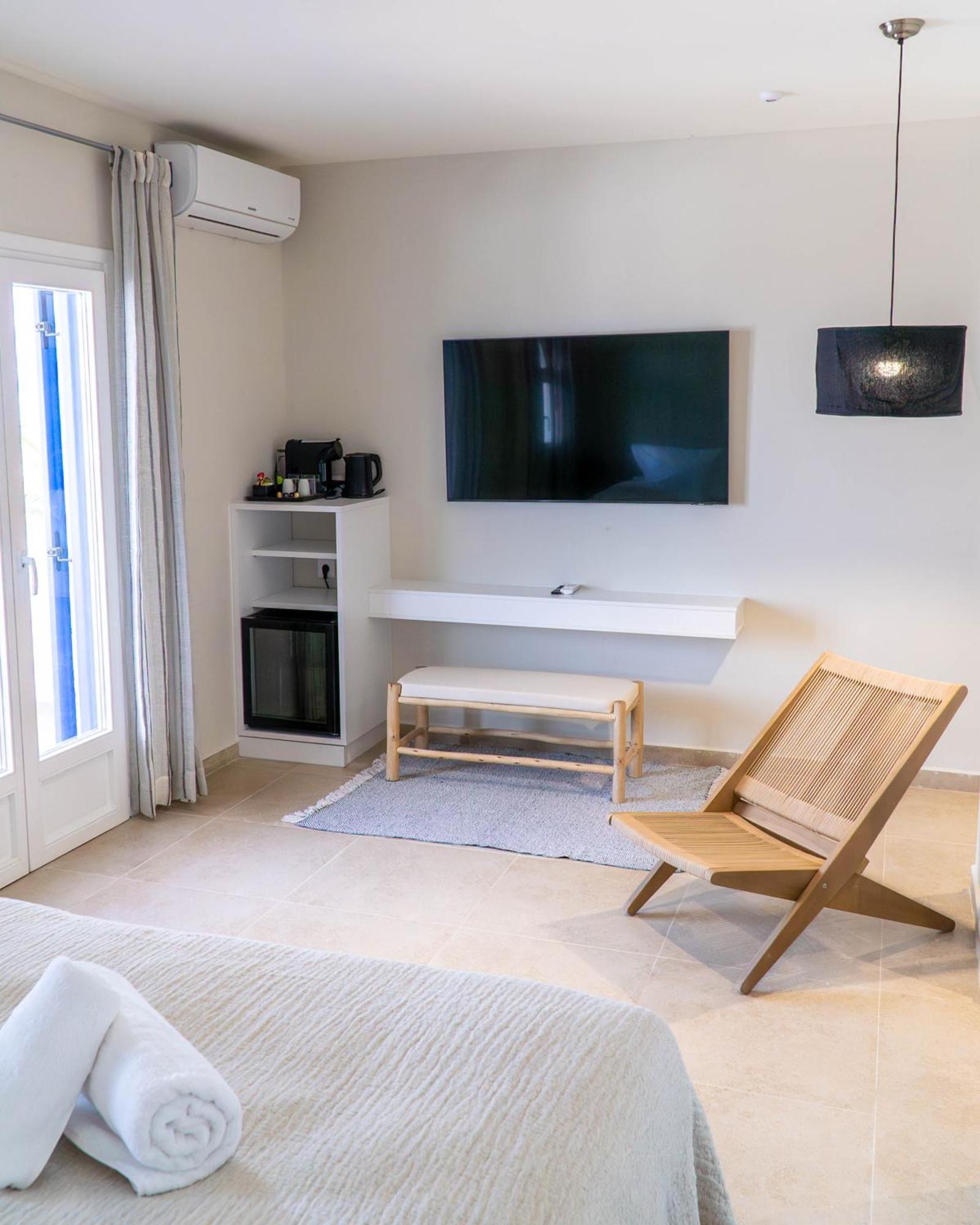 The Noverian Bios Santorini Boutique Hotel Fira  Zimmer foto