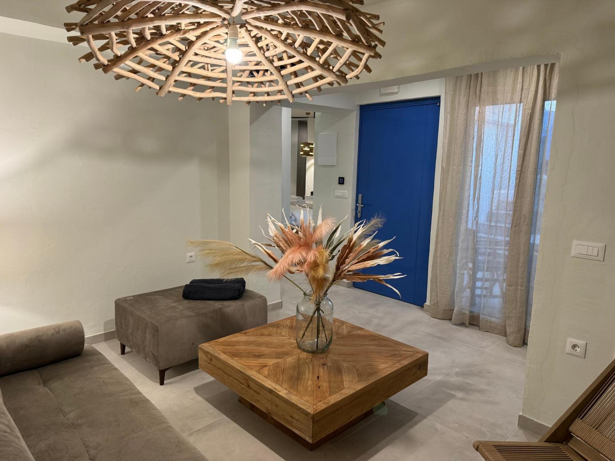 The Noverian Bios Santorini Boutique Hotel Fira  Zimmer foto